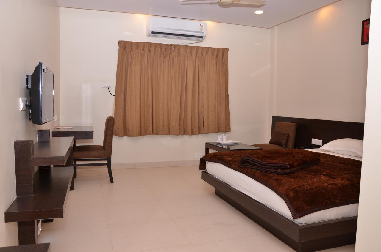 Hotel Mohini Royal Jharsuguda Exterior foto